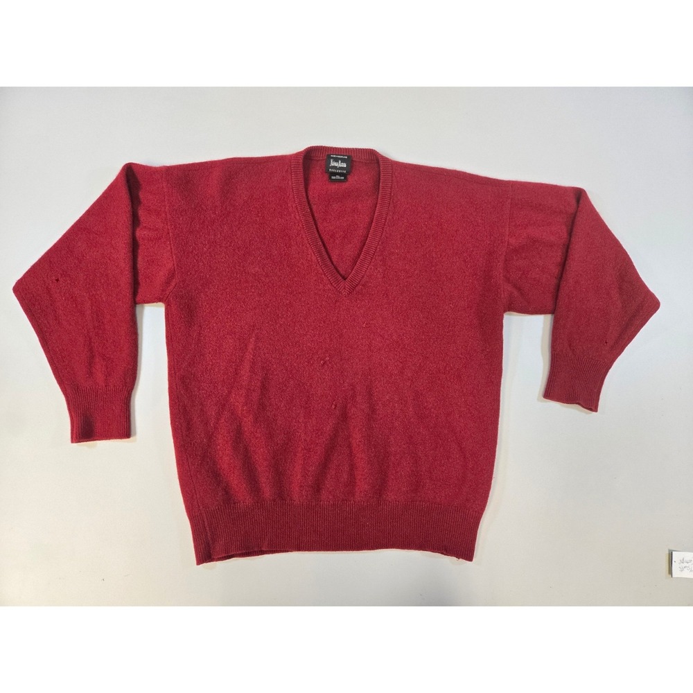Neiman Marcus Cashmere Sweater Mens M Red V-Neck Made in Scotland Exclusive